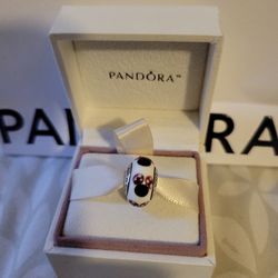 Authentic Pandora Disney Minnie Mouse Glass Charm.