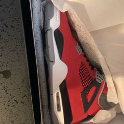 Air Jordan 4s  size 10.5