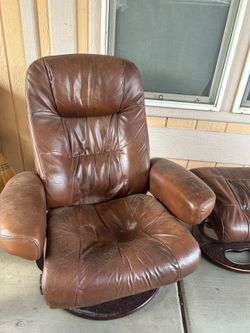 Chair and stow