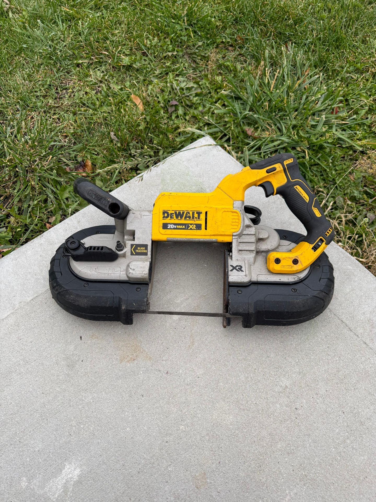 20V MAX XR Cordless Brushless Deep Cut Band Saw (Tool Only)