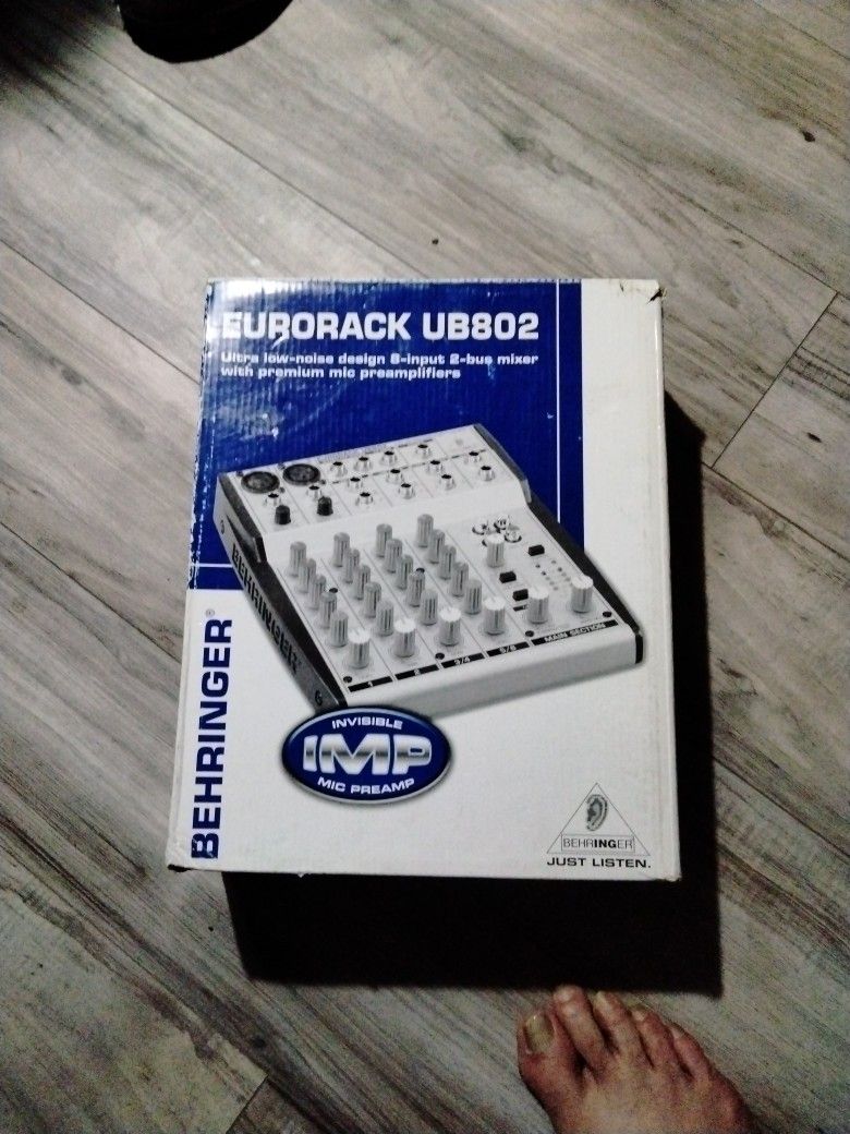 Eurorack UB802 Mixer 