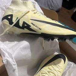 Nike AIRPRO - AIRZOom. SIZE: 8.5