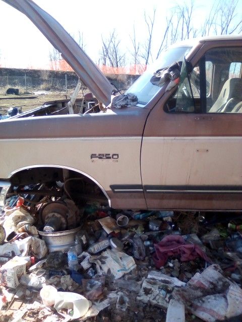 Ford F-250 Long Box 4 Wheel Drive Call See If You Need Parts I Got Parts Installed It