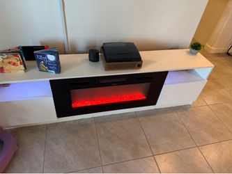 Entertainment center