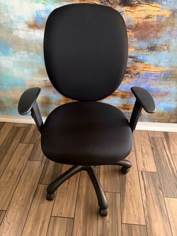 Black Fabric Office Chair with Armrests