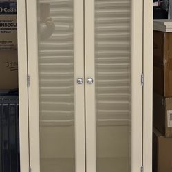 Pottery Barn Linen Tower- Cream 