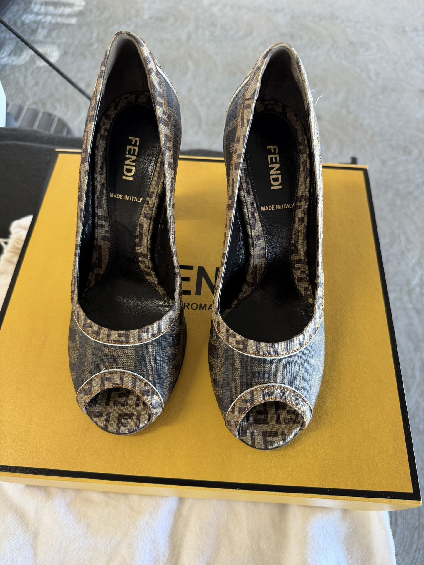 Fendi Size 36