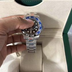 Stainless Steel Men’s Luxury Timepiece – Excellent Condition