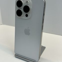 Apple iPhone 15 PRO 256gb. ( Fully Unlocked )