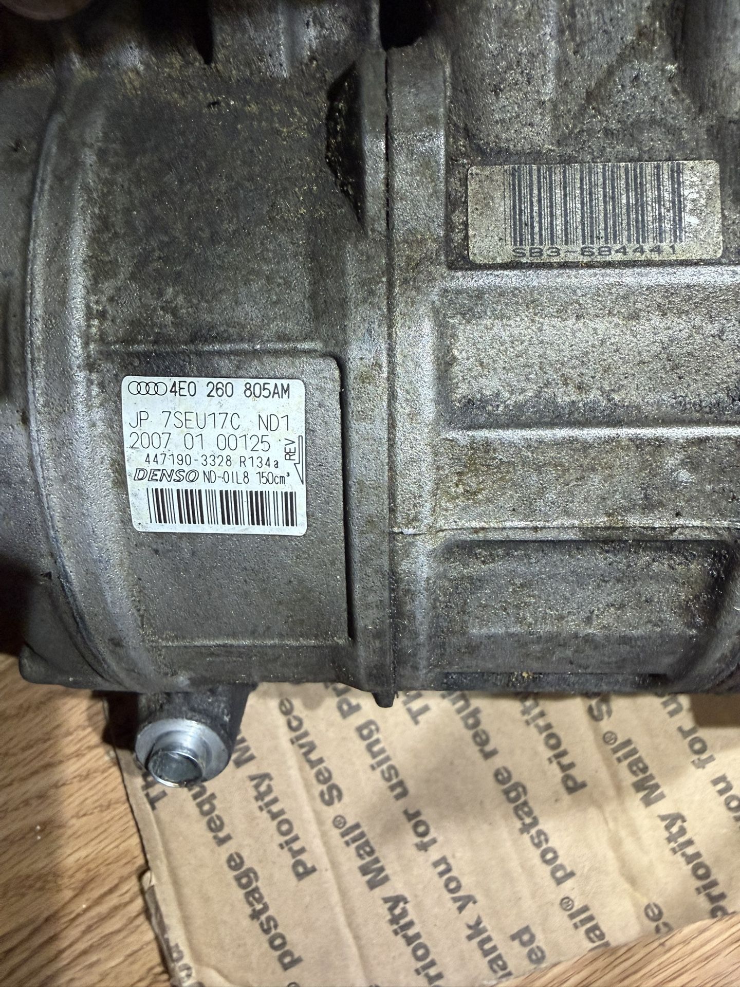 2004 -2007 Audi A8 AC Compressor