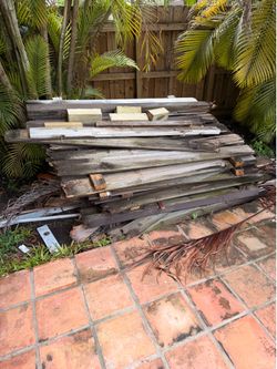 FREE WOOD - GRATIS