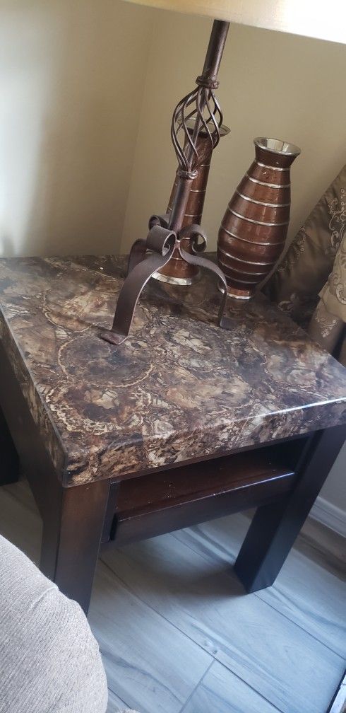 Living Room Table Excellent Condition From Ashley Furniture