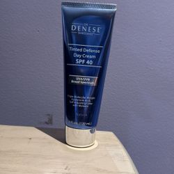 Tinted Defense Day Cream SPF 40