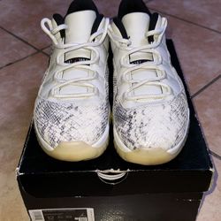 Jordan 11 Snake Light Bone