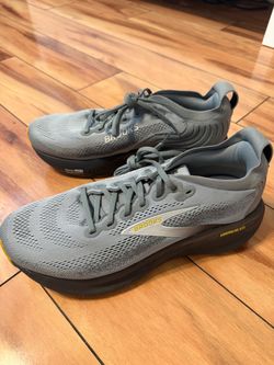 Brooks Adrenaline GTS 25 Running Shoes Men's Size 11