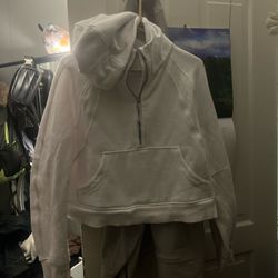 Lululemon Scuba Cropped With Half Zip In Bone 