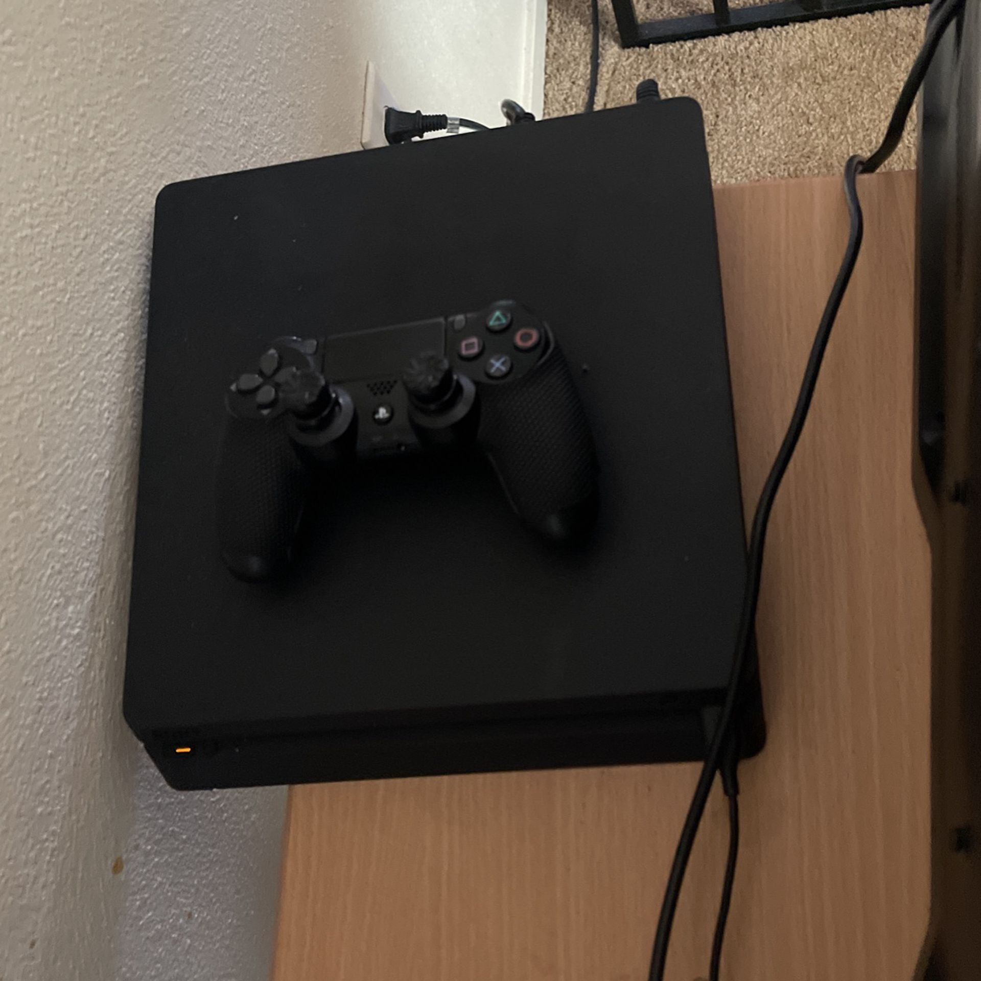 PS4 Slim With Controller And Cables 