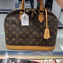 Louis Vuitton Purse 