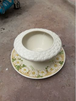 Metlox Daisy Poppytrail Ceramic Set (37 PIECES)