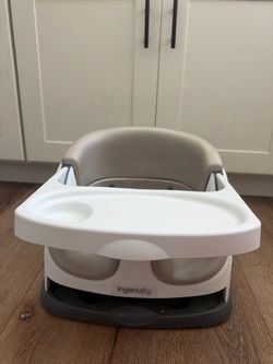 Ingenuity Baby Booster Seat with Tray