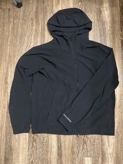 Lululemon peace breaker jacket SIZE M