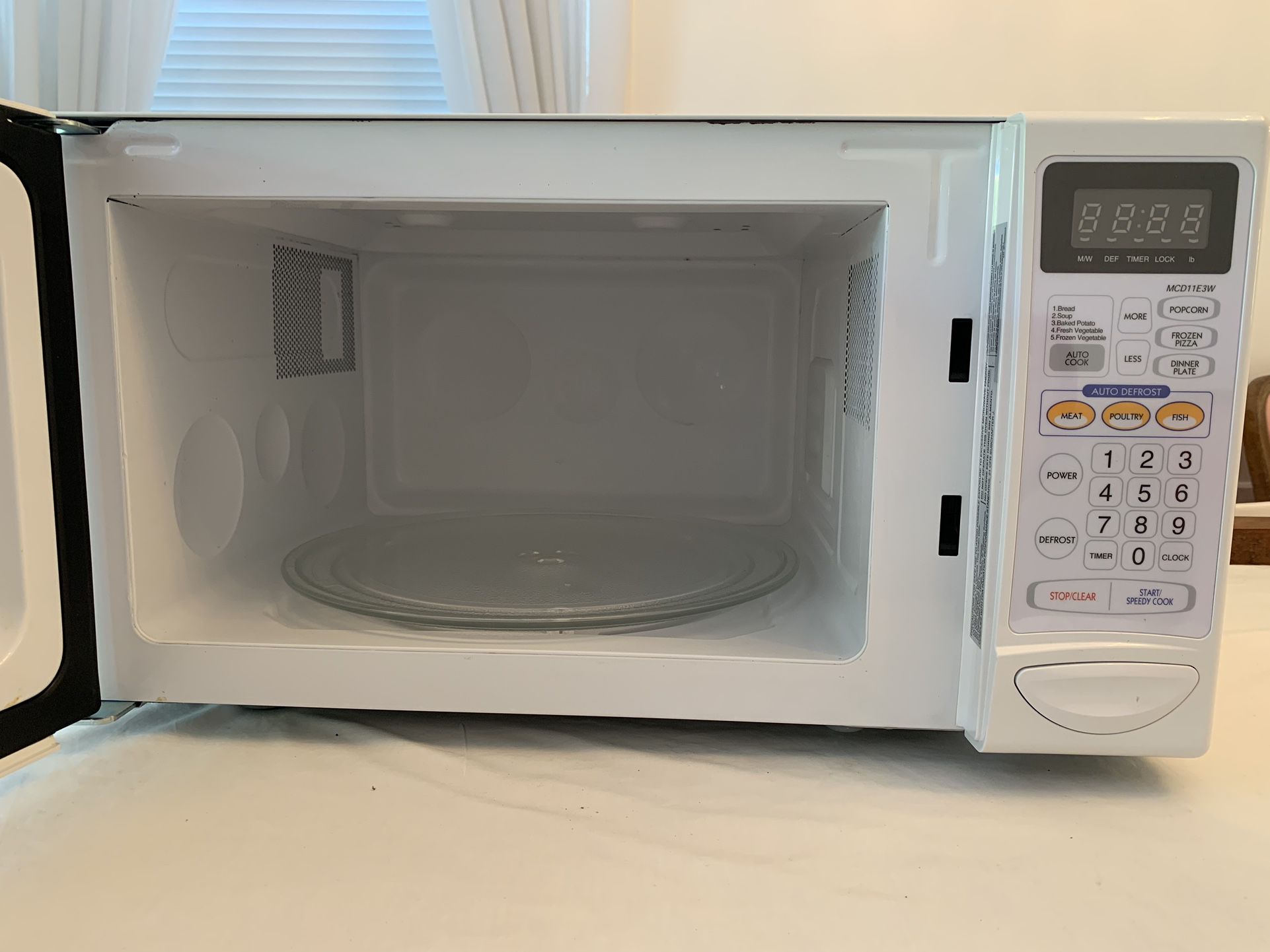 WAVE - BOX - PORTABLE MICROWAVE OVEN for Sale in Pismo Beach, CA - OfferUp