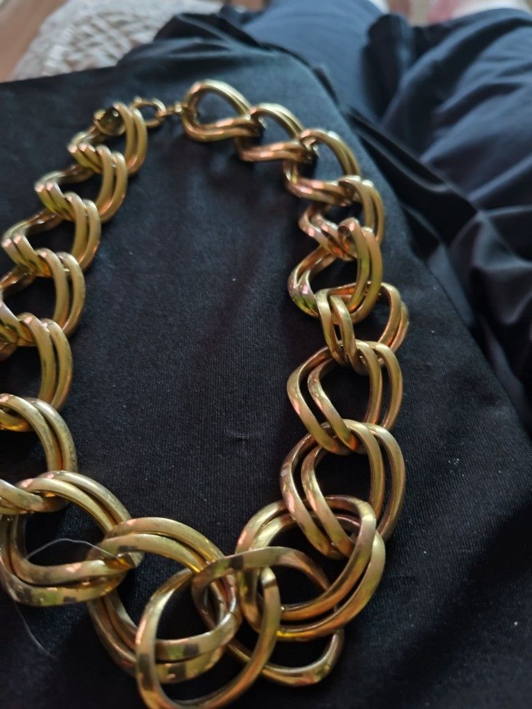 Vintage Unmarked Gold-Tone Chunky Chain Necklace