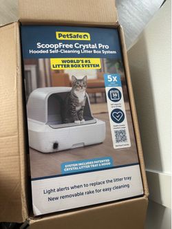 Automatic cleaning litter box
