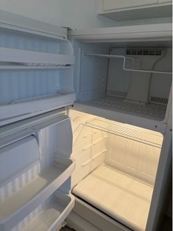 *FREE** White fridge