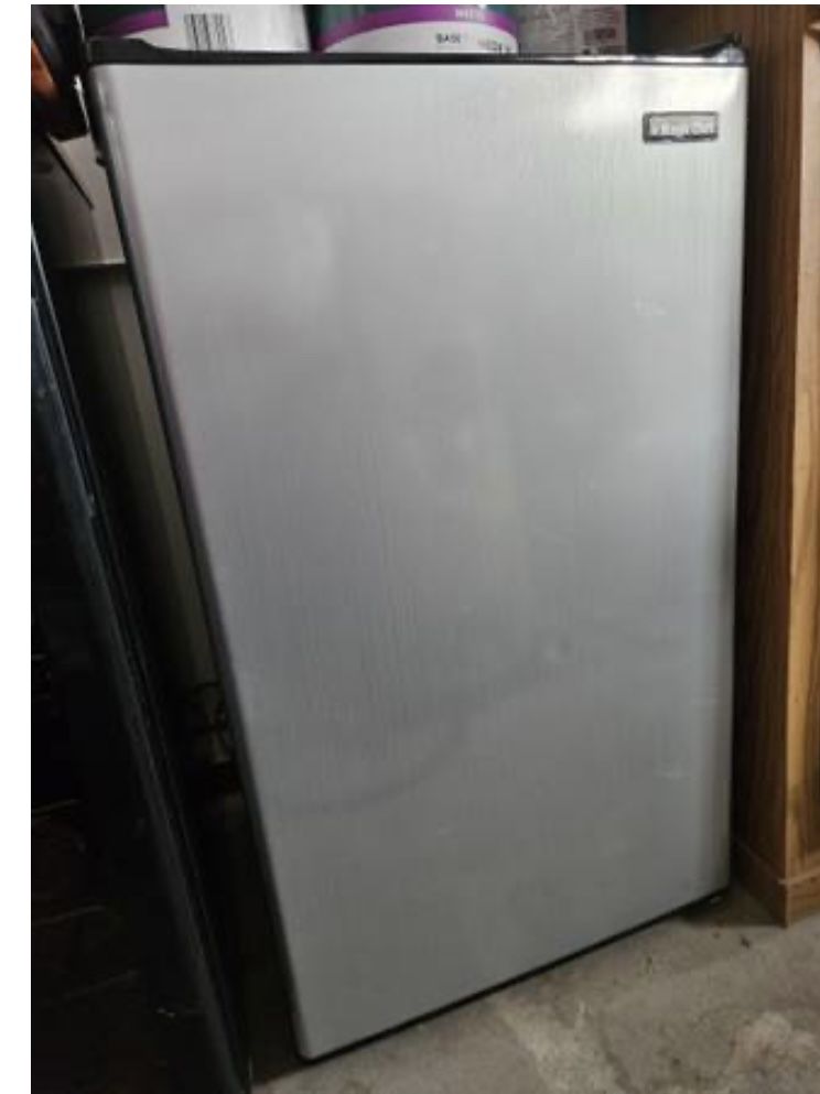 Magic Chef Mini Fridge