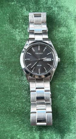 Citizen Crystron Quartz Blue Dial Day Date Vintage Watch