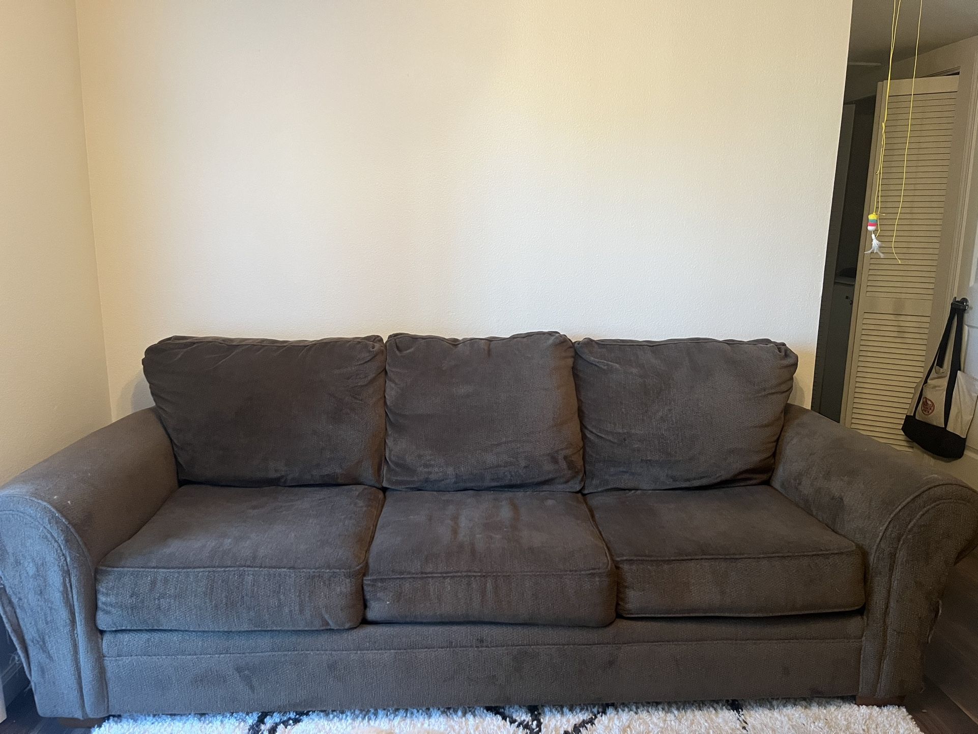 2 Free Couches