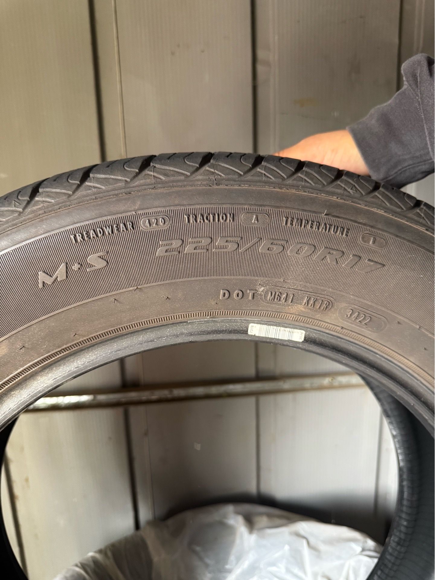 Tires 225/60R17