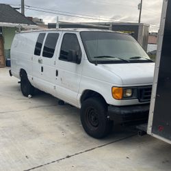 2006 Ford E-250