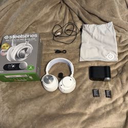 SteelSeries Artics Nova Pro Wireless for Xbox