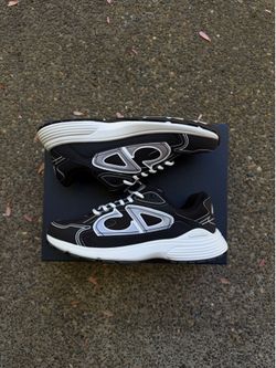 Dior B30 Black reflective