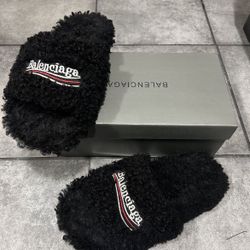 Balenciaga Slides 