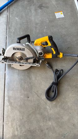 Worm drive saw