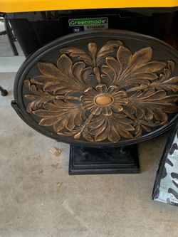 Decorating items