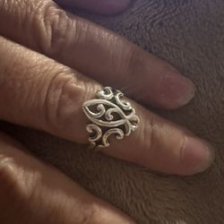 James Avery Retired Ring 