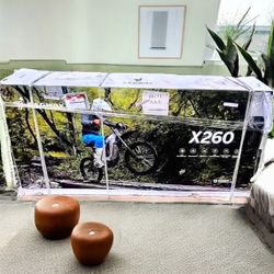 6421118 Segway Dirt E-bike x260 w/74.6 mile range and 46.6 mph floor model 