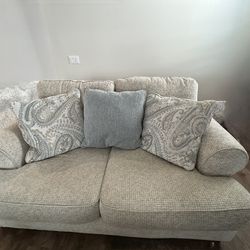 Free Sofas: PICK-UP PENDING