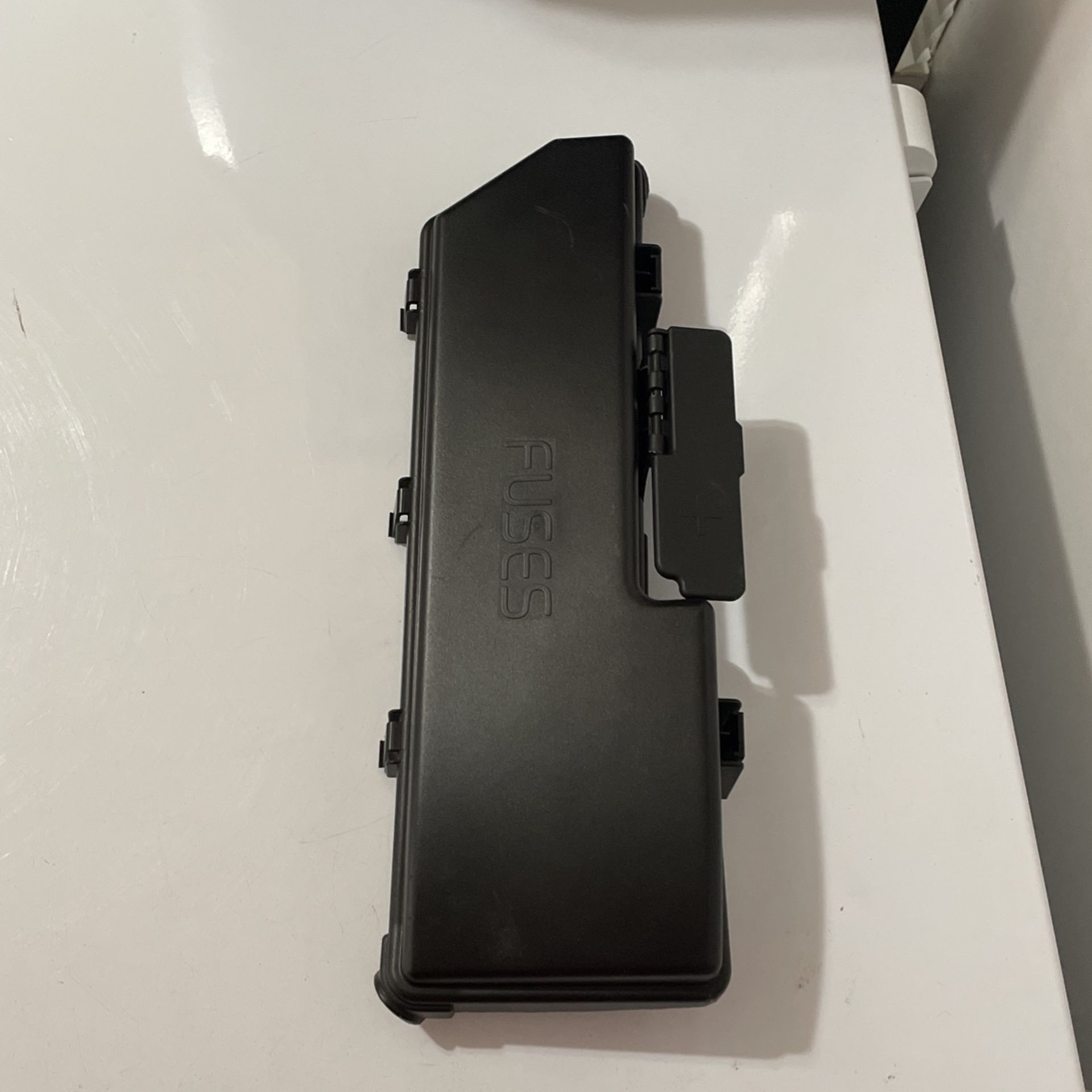 Volvo Under hood Fuse Cover (contact info removed)