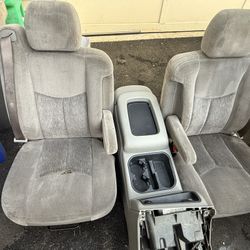 Silverado And GMC Seats 💺 And Console 