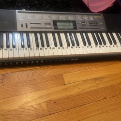 Casio Piano Keyboard 