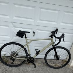 GT Grade Comp Gravel Bike