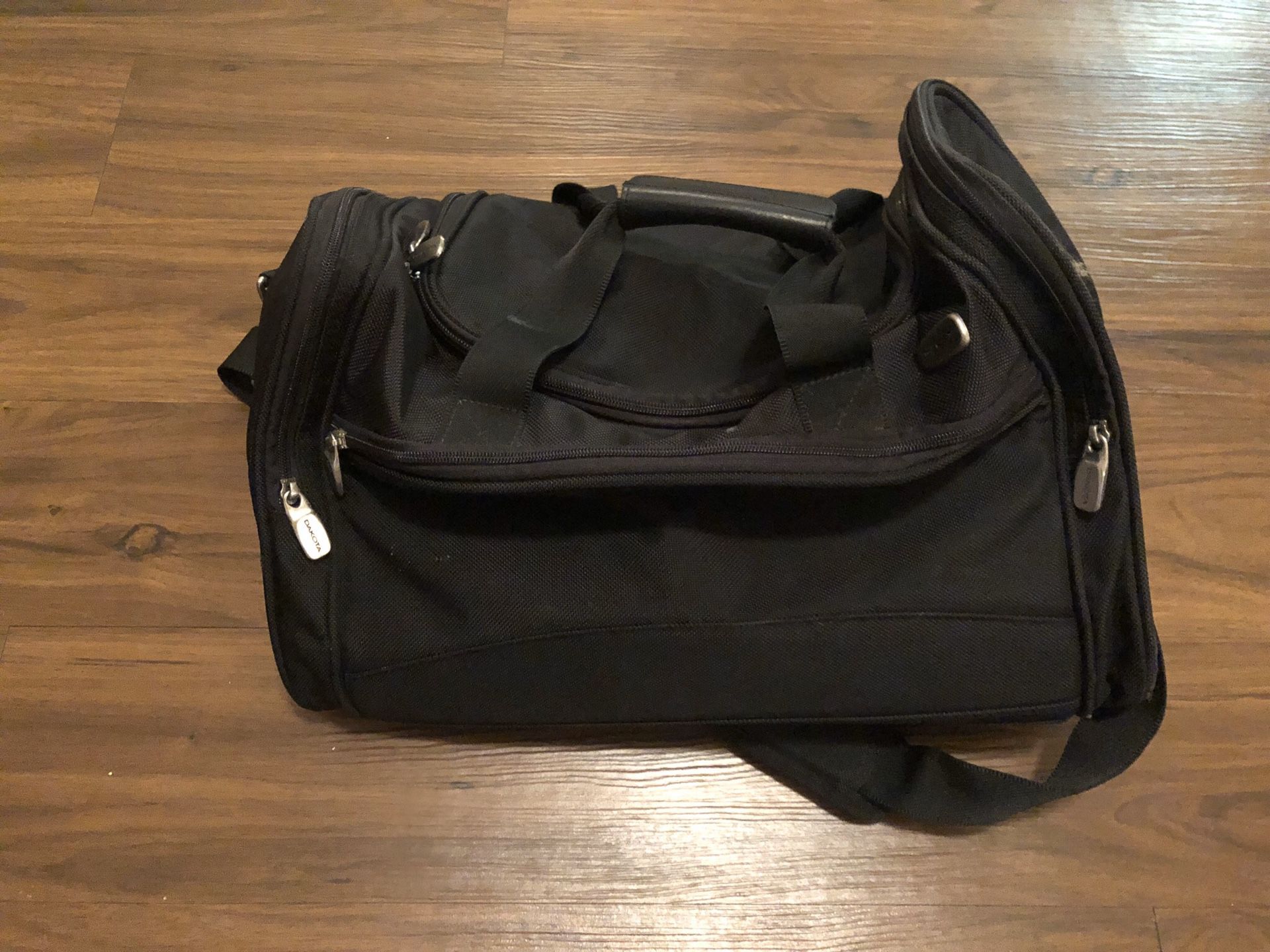 Duffle bag - perfect carry on
