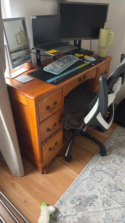 Wood writing desk