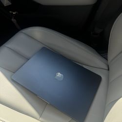 MacBook Air M3 13 Inch 