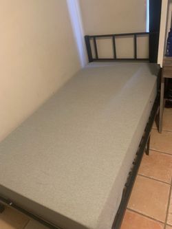 Twin bed memory form mattress and bed frame